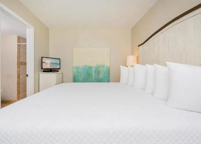 Apartment Surfside Shores 1804 *